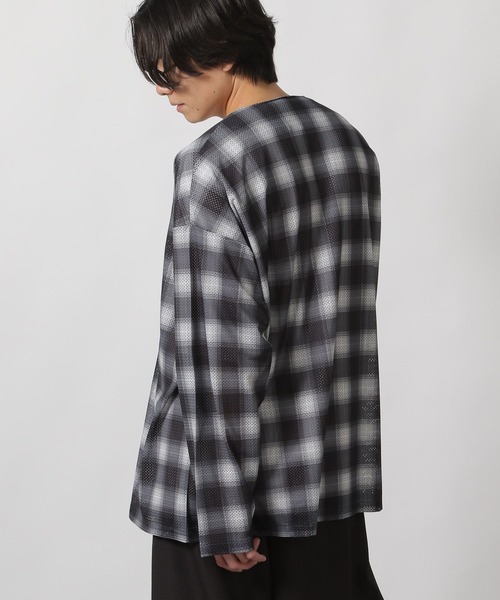 LAKOLE（ラコレ）の「オンブレチェックメッシュカーディガン / 319427（カーディガン/ボレロ・メンズ・ブラック/ブルー/マルーン・LARGE/MEDIUM）」の4枚目の写真