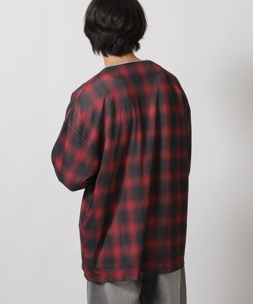 LAKOLE（ラコレ）の「オンブレチェックメッシュカーディガン / 319427（カーディガン/ボレロ・メンズ・ブラック/ブルー/マルーン・LARGE/MEDIUM）」の19枚目の写真