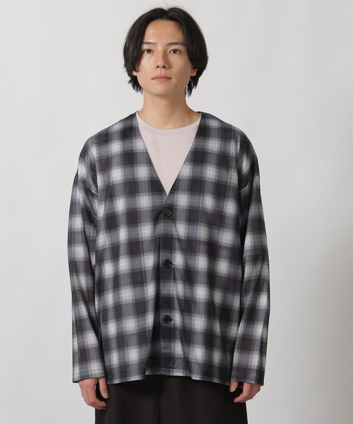 LAKOLE（ラコレ）の「オンブレチェックメッシュカーディガン / 319427（カーディガン/ボレロ・メンズ・ブラック/ブルー/マルーン・LARGE/MEDIUM）」の20枚目の写真