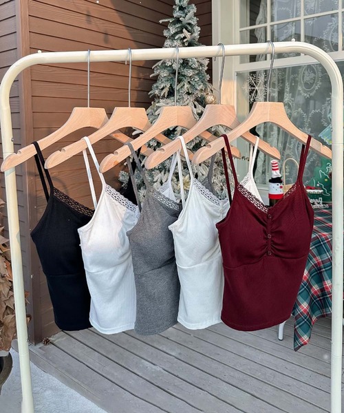 aimoha(アイモハ)の「ギャザー デザインキャミソール(キャミソール・レディース・ホワイト/ブラック/ダークグレー/オフホワイト・FREE)」の17枚目の写真