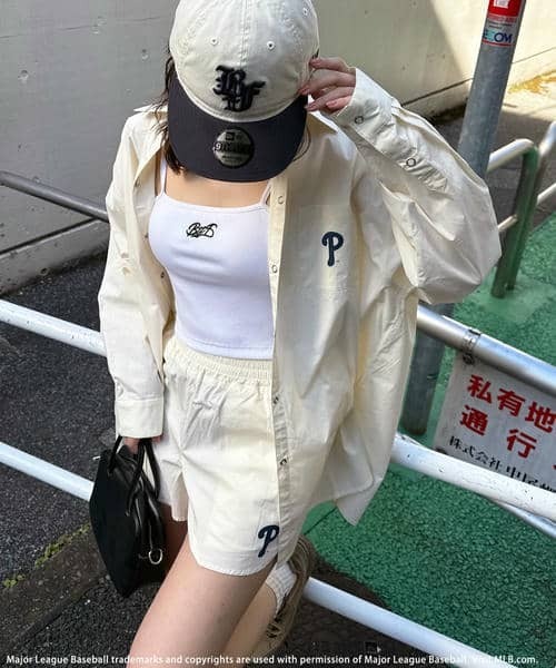 BACK TO THE FIELD(バック トゥー ザ フィールド)の「【MLB】オーバーサイズシャツ×ショートパンツセットアップ(ワンピース・レディース・ピンク/ブラック/オフホワイト・FREE)」の19枚目の写真