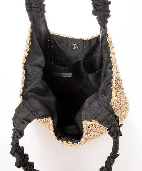 cache cache（カシュ カシュ）の「カシュカシュ cachecache / フリルハンドルクロッシェトート（かごバッグ・レディース・グレー/ブルー/ライトグレー/ブラック/ベージュ・FREE）」の8枚目の写真