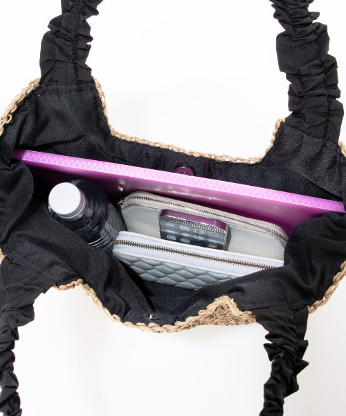 cache cache（カシュ カシュ）の「カシュカシュ cachecache / フリルハンドルクロッシェトート（かごバッグ・レディース・グレー/ブルー/ライトグレー/ブラック/ベージュ・FREE）」の10枚目の写真