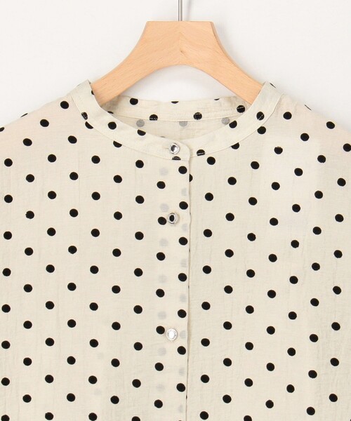 MICO COULIER（ミコクリエ）の「ドットノーカラーオーバーギャザーブラウス（シャツ/ブラウス・レディース・グレー系その他/ブラウン系その他/ホワイト系その他/ベージュ系その他・38）」の10枚目の写真