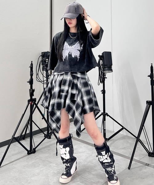 Figments(フィグメンツ)の「フェイクスリーブイレヘムスカート(スカート・レディース・ブラック/レッド/グレー/ネイビー/レッド系その他/ブラウン・FREE)」の7枚目の写真