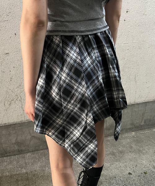 Figments(フィグメンツ)の「フェイクスリーブイレヘムスカート(スカート・レディース・ブラック/レッド/グレー/ネイビー/レッド系その他/ブラウン・FREE)」の16枚目の写真