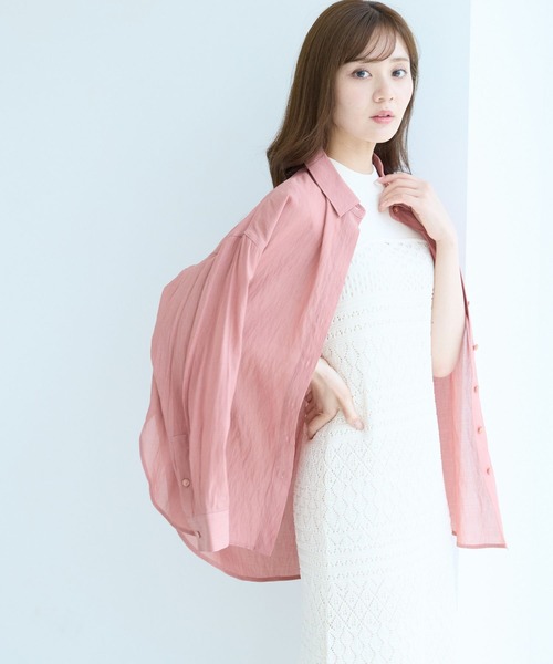 Andemiu（アンデミュウ）の「リネンライクシアーシャツ495423（シャツ/ブラウス・レディース・オフホワイト/ブラック/テラコッタ・FREE）」の3枚目の写真