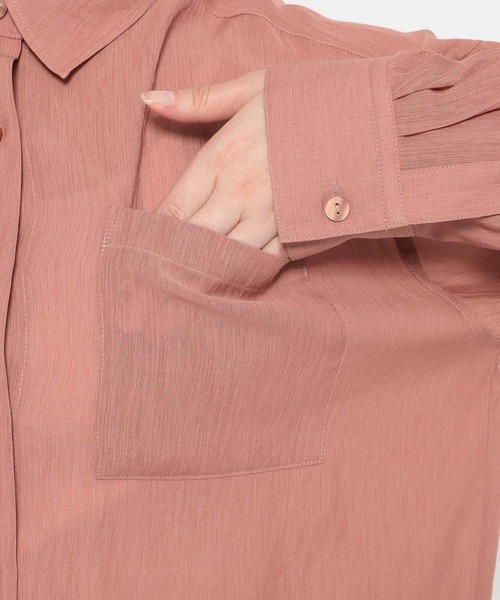 Andemiu（アンデミュウ）の「リネンライクシアーシャツ495423（シャツ/ブラウス・レディース・オフホワイト/ブラック/テラコッタ・FREE）」の13枚目の写真