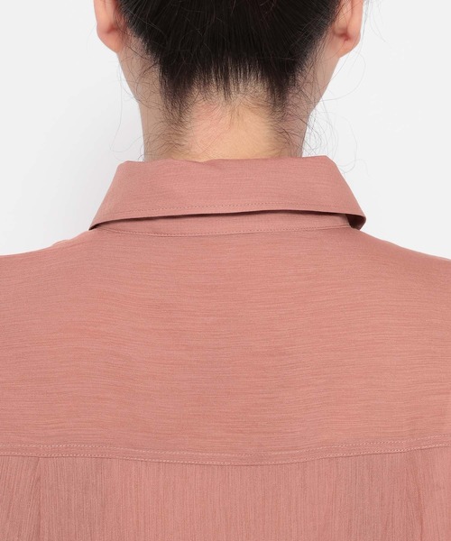 Andemiu（アンデミュウ）の「リネンライクシアーシャツ495423（シャツ/ブラウス・レディース・オフホワイト/ブラック/テラコッタ・FREE）」の12枚目の写真