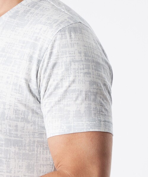 EPOCA UOMO（エポカウォモ）の「クラックカモフラVネックカットソー（Tシャツ/カットソー・メンズ・ライトグレー/ネイビー・46/48）」の8枚目の写真