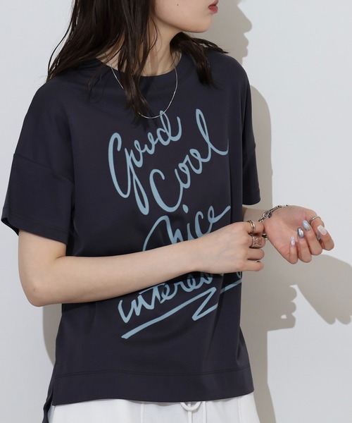 EGLANTINE(エグランティーヌ)の「EGLANTINE でかロゴプリント半袖Tシャツ【日本製】(Tシャツ/カットソー・レディース・ダークグリーン/チャコールグレー/ローズ/レッド/グレイッシュベージュ・40)」の7枚目の写真
