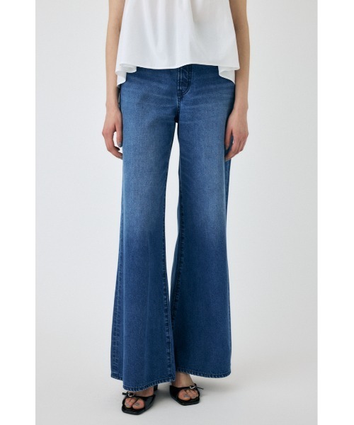 MOUSSY(マウジー)の「【セットアップ対応】RELAX LOOSE FLARE(デニムパンツ・レディース・ブルー/ライトブルー・0/1/2)」の7枚目の写真