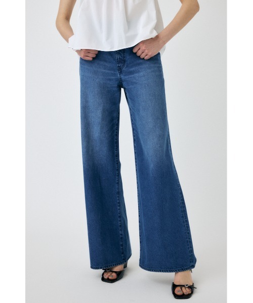 MOUSSY(マウジー)の「【セットアップ対応】RELAX LOOSE FLARE(デニムパンツ・レディース・ブルー/ライトブルー・0/1/2)」の8枚目の写真