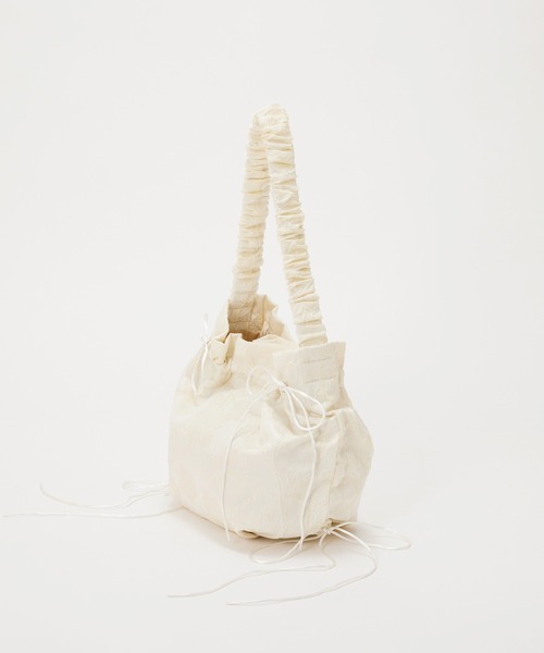EFOLE(エフォル)の「【ZOZO限定】Shirring jacquard ribbon bag / シャーリング ジャガード リボン バッグ(ハンドバッグ・レディース・ブラック/オフホワイト・FREE)」の11枚目の写真