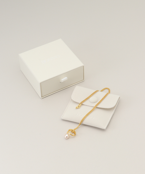 BONVO（ボンボ）の「【BONVO/ボンボ】SWIRL PEARL NECKLACE：ネックレス（ネックレス・レディース・ゴールド・FREE）」の9枚目の写真