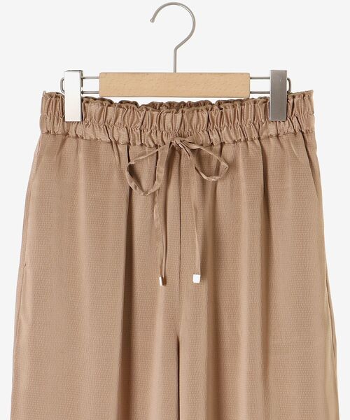 le.coeur blanc（ルクールブラン）の「《手洗い可能》メローウエストサテンイージーパンツ（その他パンツ・レディース・ライトブラウン/グレイッシュベージュ/ブラック・38）」の13枚目の写真
