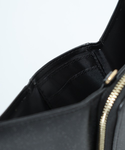 CECIL McBEE（セシルマクビー）の「ＣＥＣＩＬ ＭｃＢＥＥ ラメチェーンミニ財布（財布・レディース・ブラック/アイボリー・FREE）」の3枚目の写真