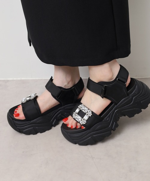 LOVEHUNTER(ラブハンター)の「LOVEHUNTER+ ビジューバックル 厚底 バルキー スポーツサンダル(サンダル・レディース・ブラック/ホワイト・S/L/LL/SS/M)」の15枚目の写真