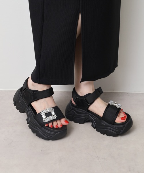 LOVEHUNTER(ラブハンター)の「LOVEHUNTER+ ビジューバックル 厚底 バルキー スポーツサンダル(サンダル・レディース・ブラック/ホワイト・S/L/LL/SS/M)」の16枚目の写真
