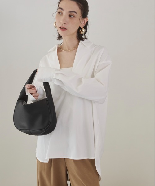 ANGIE(アンジー)の「スキッパー オーバーサイズ シャツ / オフィスカジュアル / 通勤 / 春服(シャツ/ブラウス・レディース・ブラック/ダークベージュ/ネイビー/ホワイト/サックスブルー/ホワイト系その他/ベージュ系その他/ブルー系その他・FREE)」の22枚目の写真
