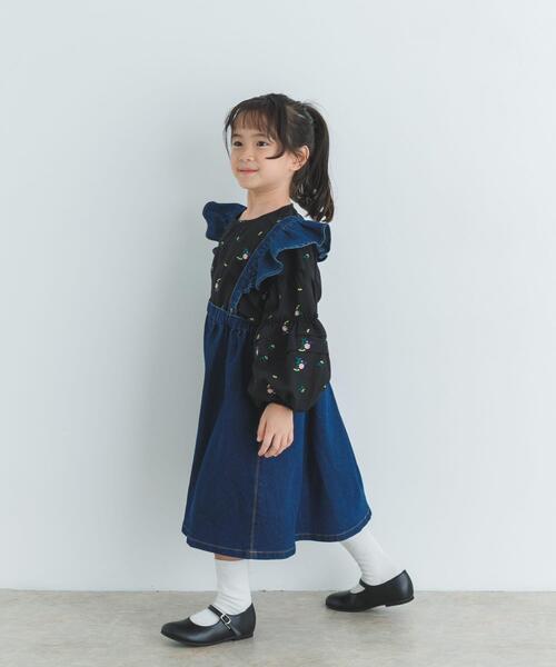 URBAN RESEARCH DOORS（アーバンリサーチドアーズ）の「『WEB/一部店舗限定サイズ』2WAYフリルジャンパースカート(KIDS)（ワンピース・キッズ・ブルー/チャコールグレー・135/120/105/150）」の5枚目の写真