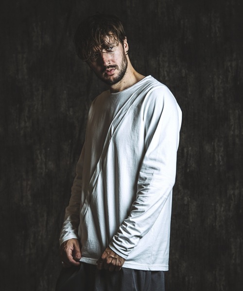 NO ID.(ノーアイディ)の「【NO ID.】Bias Dart Pullover / バイアス ダーツ プルオーバー(Tシャツ/カットソー・メンズ・ホワイト/ブラック・ONE SIZE)」の17枚目の写真