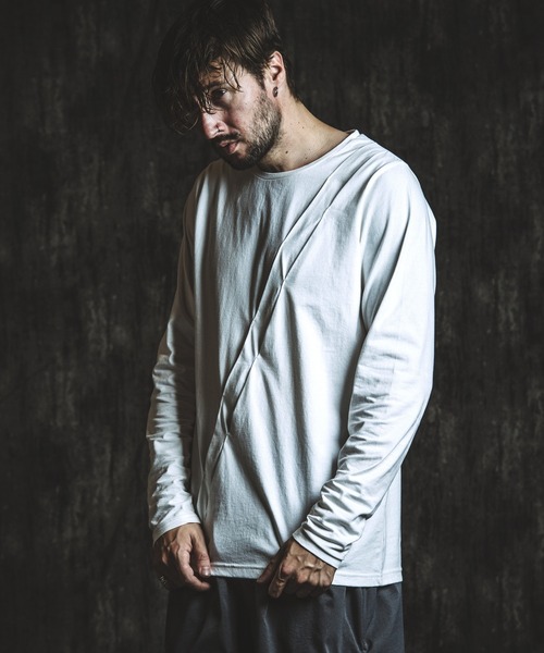 NO ID.(ノーアイディ)の「【NO ID.】Bias Dart Pullover / バイアス ダーツ プルオーバー(Tシャツ/カットソー・メンズ・ホワイト/ブラック・ONE SIZE)」の18枚目の写真