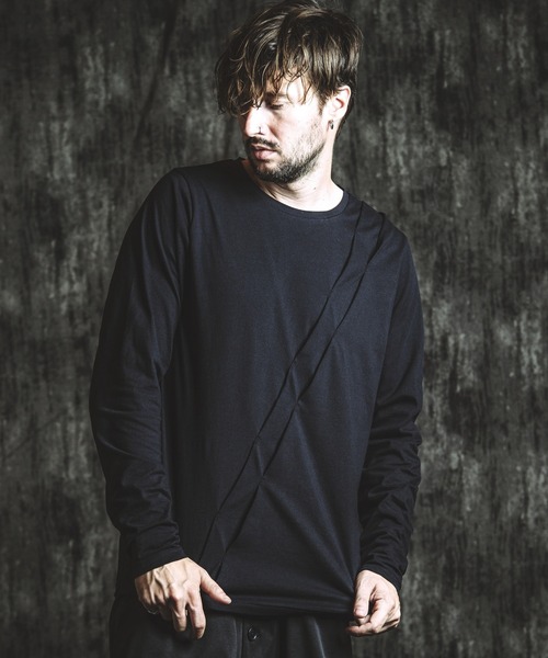 NO ID.(ノーアイディ)の「【NO ID.】Bias Dart Pullover / バイアス ダーツ プルオーバー(Tシャツ/カットソー・メンズ・ホワイト/ブラック・ONE SIZE)」の11枚目の写真