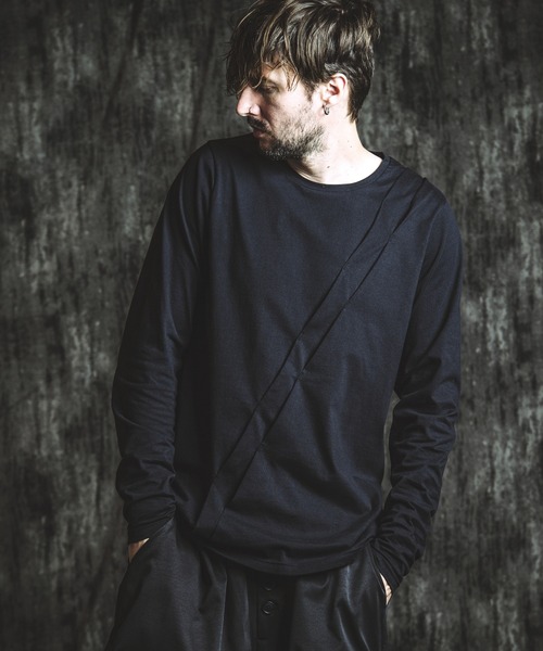 NO ID.(ノーアイディ)の「【NO ID.】Bias Dart Pullover / バイアス ダーツ プルオーバー(Tシャツ/カットソー・メンズ・ホワイト/ブラック・ONE SIZE)」の14枚目の写真