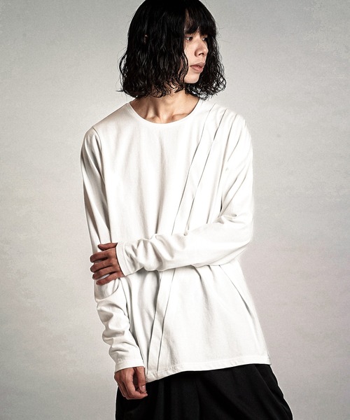 NO ID.(ノーアイディ)の「【NO ID.】Bias Dart Pullover / バイアス ダーツ プルオーバー(Tシャツ/カットソー・メンズ・ホワイト/ブラック・ONE SIZE)」の22枚目の写真