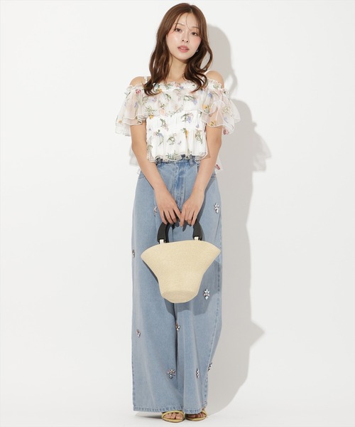 AND COUTURE(アンドクチュール)の「ボタニカル柄刺繍チュールブラウス(シャツ/ブラウス・レディース・オフホワイト/ブラック・FREE)」の9枚目の写真