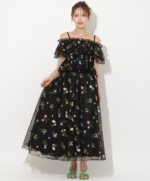 AND COUTURE(アンドクチュール)の「ボタニカル柄刺繍チュールブラウス(シャツ/ブラウス・レディース・オフホワイト/ブラック・FREE)」の19枚目の写真