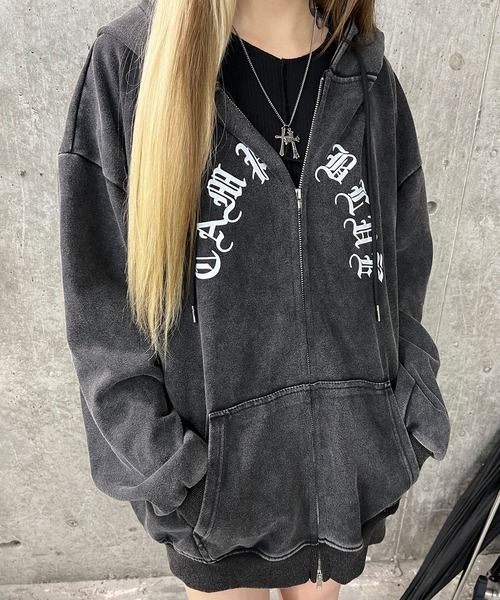 Figments(フィグメンツ)の「エイジドラージロゴZIPパーカー(パーカー・レディース・スミクロ・FREE)」の8枚目の写真