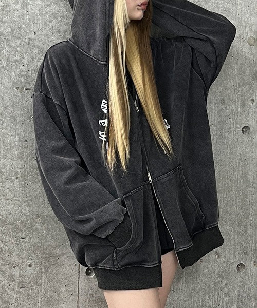 Figments(フィグメンツ)の「エイジドラージロゴZIPパーカー(パーカー・レディース・スミクロ・FREE)」の11枚目の写真