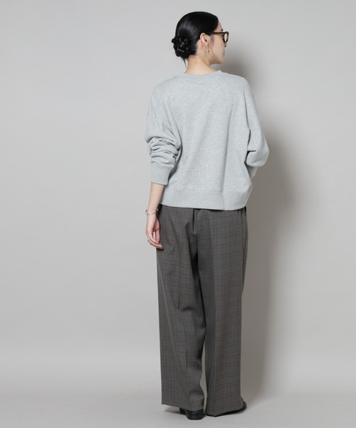 Russell Athletic（ラッセルアスレティック）の「RUSSELL ATHLETIC/別注 Mini Logo Crewneck Sweat（スウェット・レディース・グレー/チャコール/オートミール・FREE）」の9枚目の写真