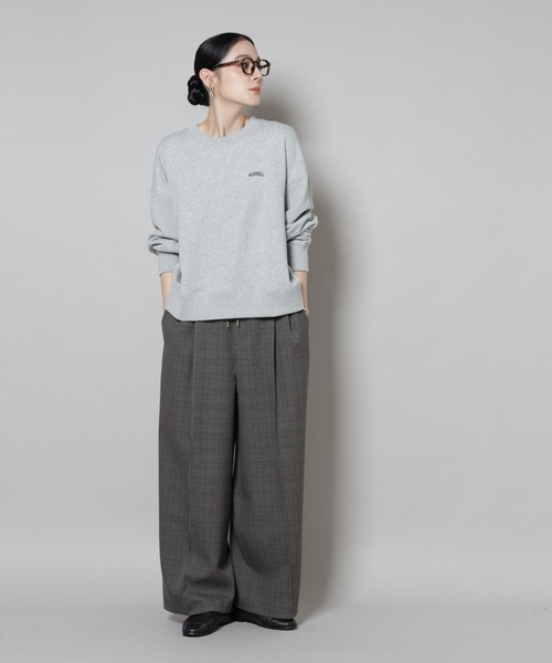 Russell Athletic（ラッセルアスレティック）の「RUSSELL ATHLETIC/別注 Mini Logo Crewneck Sweat（スウェット・レディース・グレー/チャコール/オートミール・FREE）」の10枚目の写真