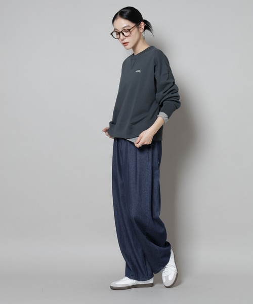 Russell Athletic（ラッセルアスレティック）の「RUSSELL ATHLETIC/別注 Mini Logo Crewneck Sweat（スウェット・レディース・グレー/チャコール/オートミール・FREE）」の15枚目の写真