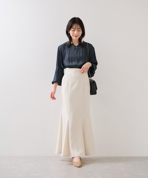 VIS(ビス)の「割繊シャーリングブラウス/2WAY・イージーケア(シャツ/ブラウス・レディース・ピンク/チャコールグレー/オフホワイト・FREE)」の4枚目の写真