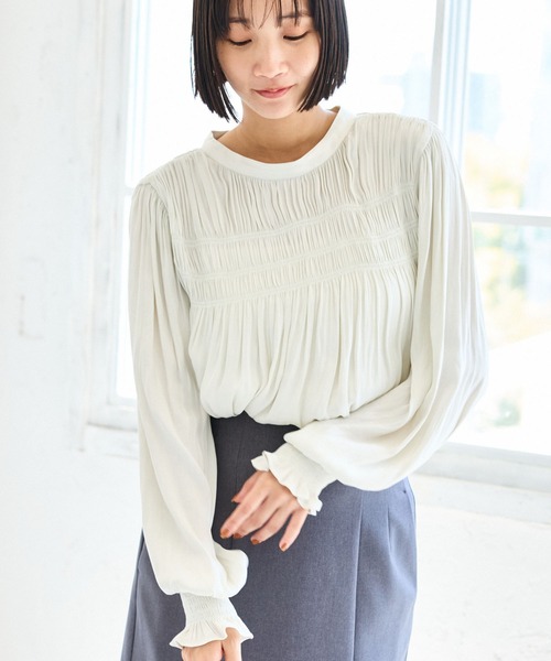 VIS(ビス)の「割繊シャーリングブラウス/2WAY・イージーケア(シャツ/ブラウス・レディース・ピンク/チャコールグレー/オフホワイト・FREE)」の9枚目の写真