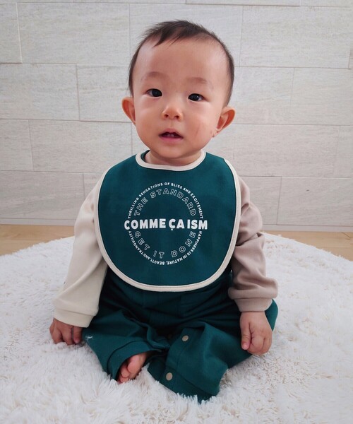 COMME CA ISM(コムサイズム)の「【リバーシブル】サークルプリント スタイ(スタイ/よだれかけ・キッズ・ブラック/オフホワイト/グリーン/オートミール・FREE)」の1枚目の写真