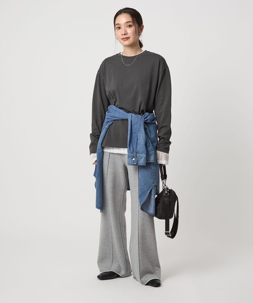 green label relaxing（グリーンレーベルリラクシング）の「【WEB限定】＜at ease＞ロングスリーブ カットソー UVカット（Tシャツ/カットソー・レディース・オフホワイト/ダークグレー・FREE）」の6枚目の写真