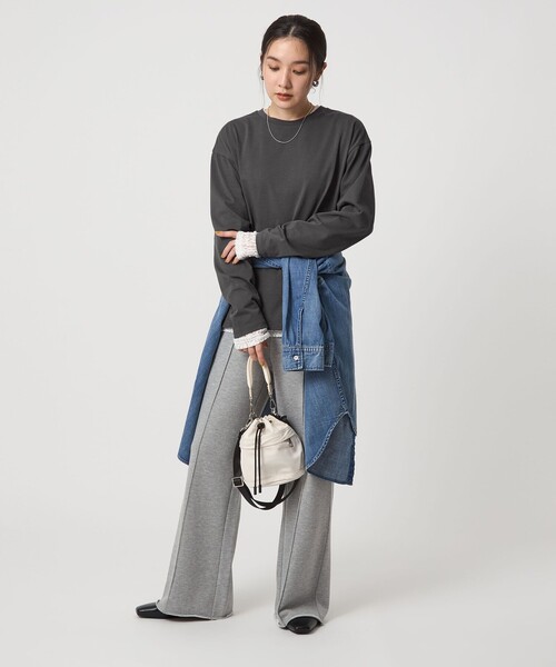 green label relaxing（グリーンレーベルリラクシング）の「【WEB限定】＜at ease＞ロングスリーブ カットソー UVカット（Tシャツ/カットソー・レディース・オフホワイト/ダークグレー・FREE）」の7枚目の写真