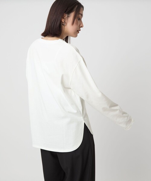 green label relaxing（グリーンレーベルリラクシング）の「【WEB限定】＜at ease＞ロングスリーブ カットソー UVカット（Tシャツ/カットソー・レディース・オフホワイト/ダークグレー・FREE）」の11枚目の写真