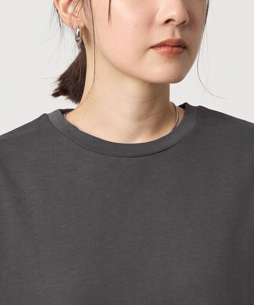 green label relaxing（グリーンレーベルリラクシング）の「【WEB限定】＜at ease＞ロングスリーブ カットソー UVカット（Tシャツ/カットソー・レディース・オフホワイト/ダークグレー・FREE）」の21枚目の写真