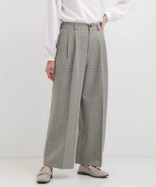 SHOO・LA・RUE（シューラルー）の「【洗濯機可/S-LL】すっきり上品きれい見え タックワイドパンツ（その他パンツ・レディース・グレー系1/ブラック/チャコールグレー・03/02/01/04）」の3枚目の写真