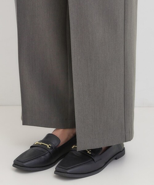 SHOO・LA・RUE（シューラルー）の「【洗濯機可/S-LL】すっきり上品きれい見え タックワイドパンツ（その他パンツ・レディース・グレー系1/ブラック/チャコールグレー・03/02/01/04）」の17枚目の写真