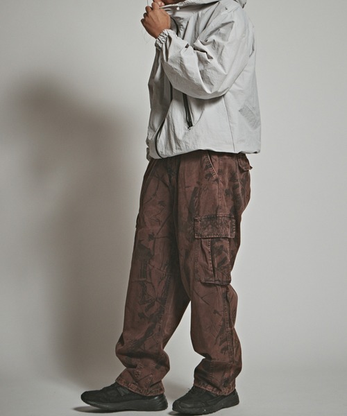 ALL RUNS（オールランズ）の「リアルツリー カーブカーゴパンツ（カーゴパンツ・メンズ・ブラウン・M/L）」の9枚目の写真