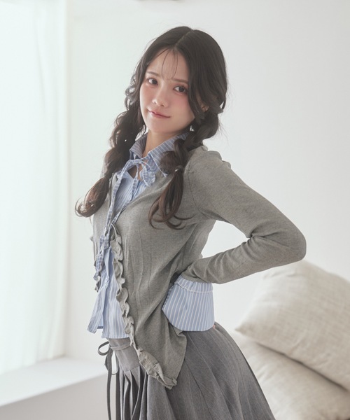 M DOLLY（エムドリー）の「frill merge shirt tops / フリルマージシャツトップス（シャツ/ブラウス・レディース・グレー/ブラック・FREE）」の8枚目の写真