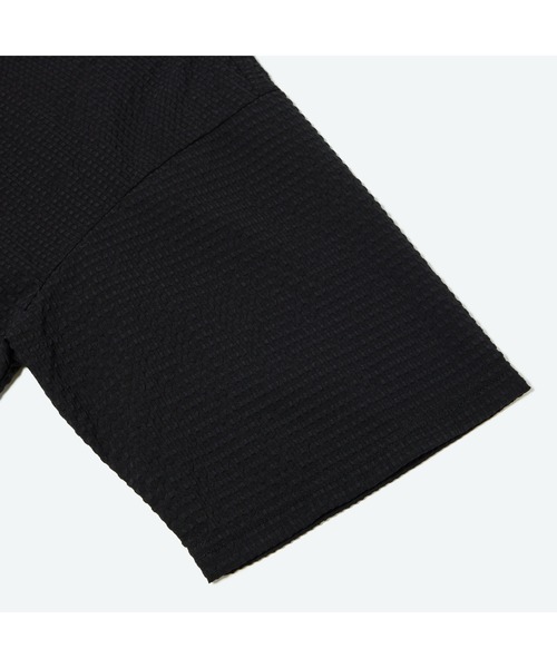 penguin BY MUNSINGWEAR(ペンギン バイ マンシングウェア)の「DOTAIR POLO SHIRT 吸汗速乾半袖ポロシャツ ゴルフウェア(ポロシャツ・メンズ・ブラック/グレー・M/XL/L)」の5枚目の写真