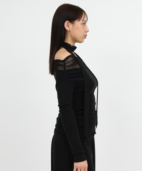 ROYAL PARTY(ロイヤルパーティー)の「デコルテシアーオフショルダーカットトップス(Tシャツ/カットソー・レディース・グレー/ブラック/ブラウン・FREE)」の5枚目の写真